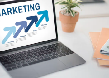 The Impact of Chatbots in UI/UX Design